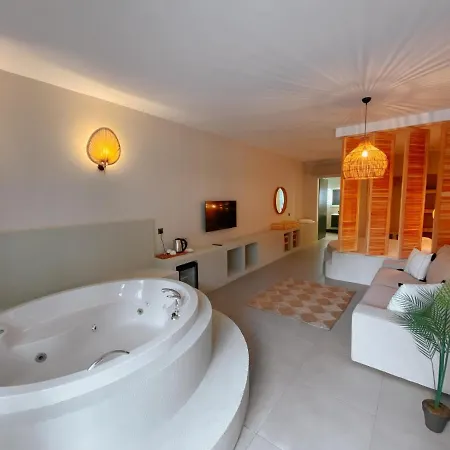Ξενοδοχείο με διαμερίσματα Clotho Suites - Golden Life Resort *