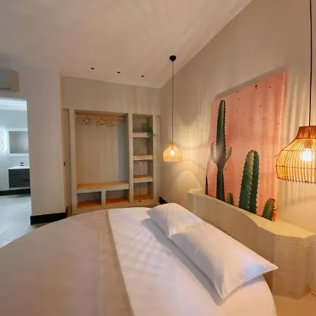 Clotho Suites - Golden Life Resort フェティエ